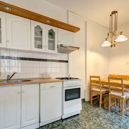 Apartment Dom & House - Fiszera *